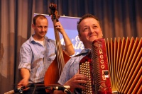 Fredi Heinzer (Bass) und Frowin Neff
