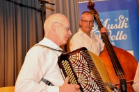 Christian Rickenbacher und Sepp Lagler (Bass) 