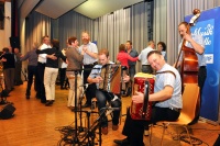Frowin Neff und Simon Lüthi verbreiten auch nach dem Konzert beste Stimmung