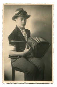 Lorenz Giovanelli, Lorenz Giovanelli,